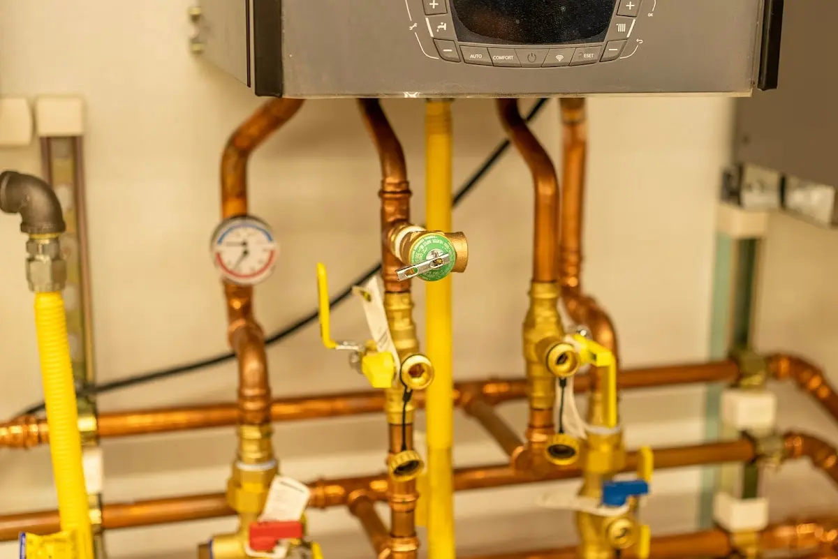 Licensed technician providing Pipe Repair for a homeowner in League City